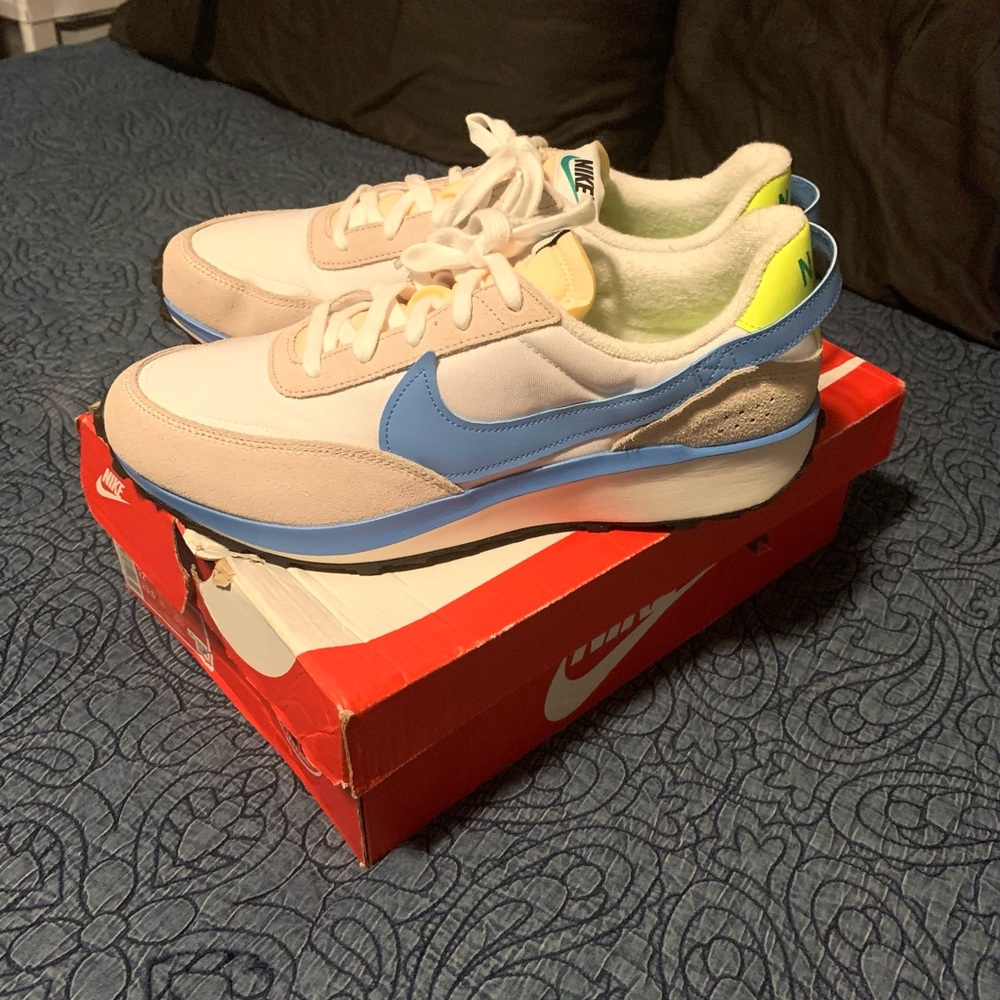 Nike Shoes Mens size 12 Waffle Debut University Blue Running Shoes DX2943-100